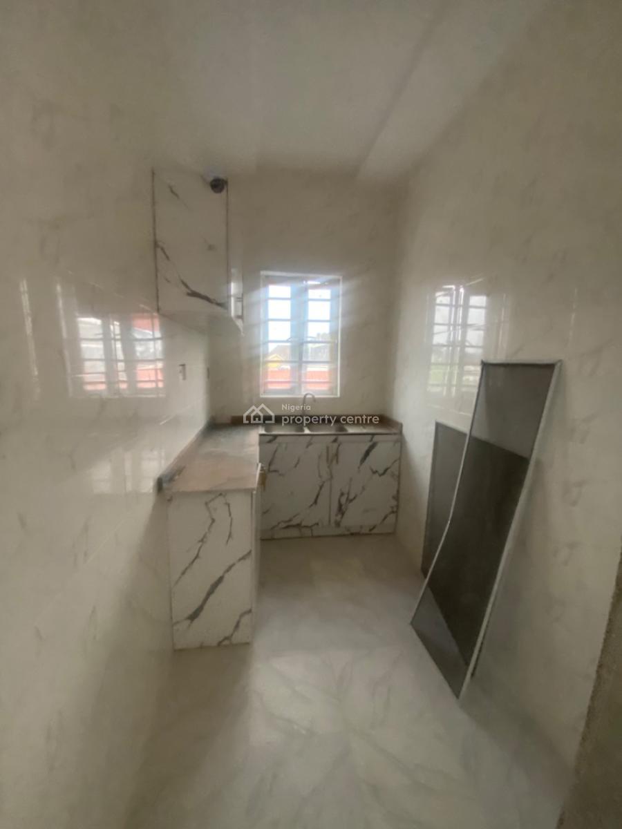 Luxuriously Spacious Sharp 2bedroom Flat, No. 13, Akande Close Sangotedo, Sangotedo, Ajah, Lagos, House for Rent