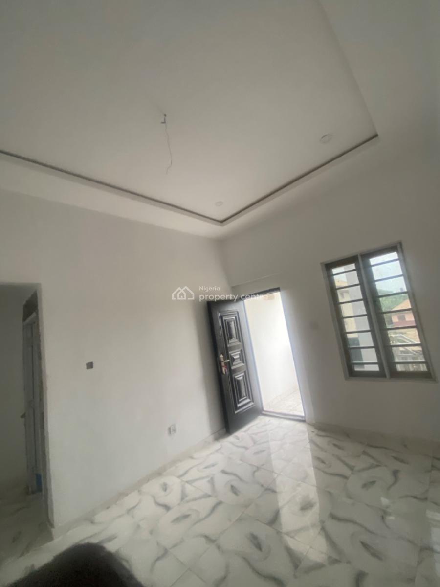 Luxuriously Spacious Sharp 2bedroom Flat, No. 13, Akande Close Sangotedo, Sangotedo, Ajah, Lagos, House for Rent