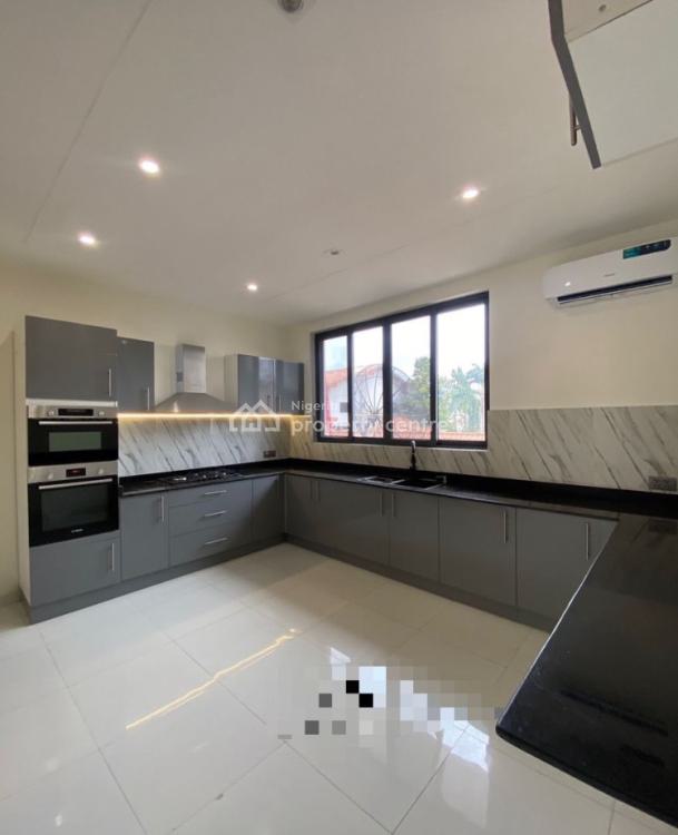 Exclusive 4 Bedroom Maisonette with a Bq, Ikoyi, Lagos, Flat / Apartment for Sale