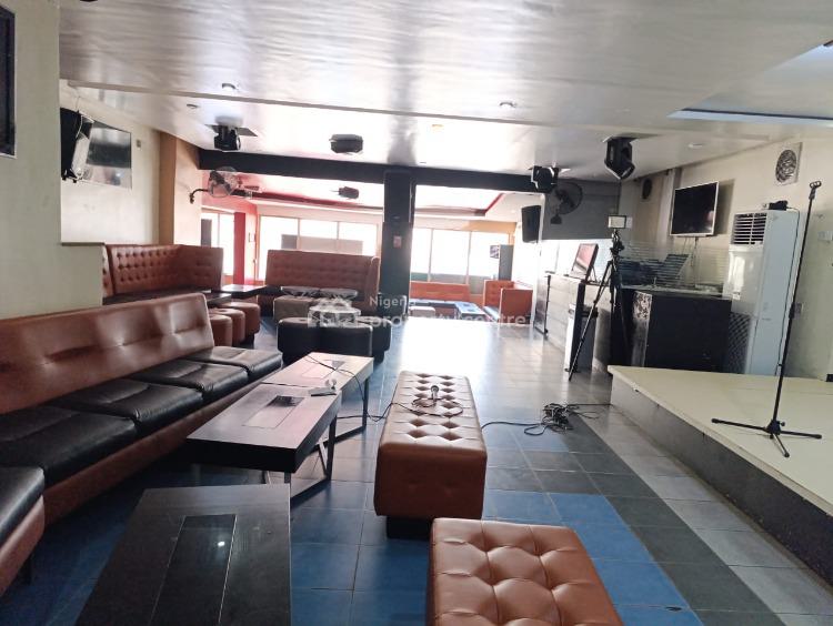 250sqm Shop Space  in a Strategic Place, Victoria Island (vi), Lagos, Commercial Property for Rent