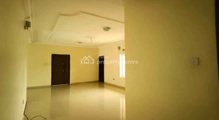 Exquisite 2bedroom Apartment, Lekki Conclave Road, Nh1, Ikate, Lekki, Lagos, Flat / Apartment for Rent