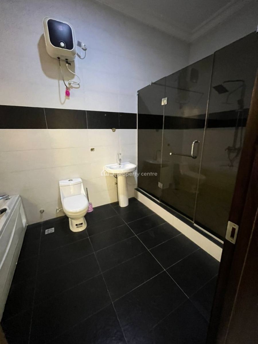 Spacious 3bedroom Flats with a Room Bq on First and Second Floor with, Off Oduduwa, Ikeja Gra, Ikeja, Lagos, Flat / Apartment for Rent