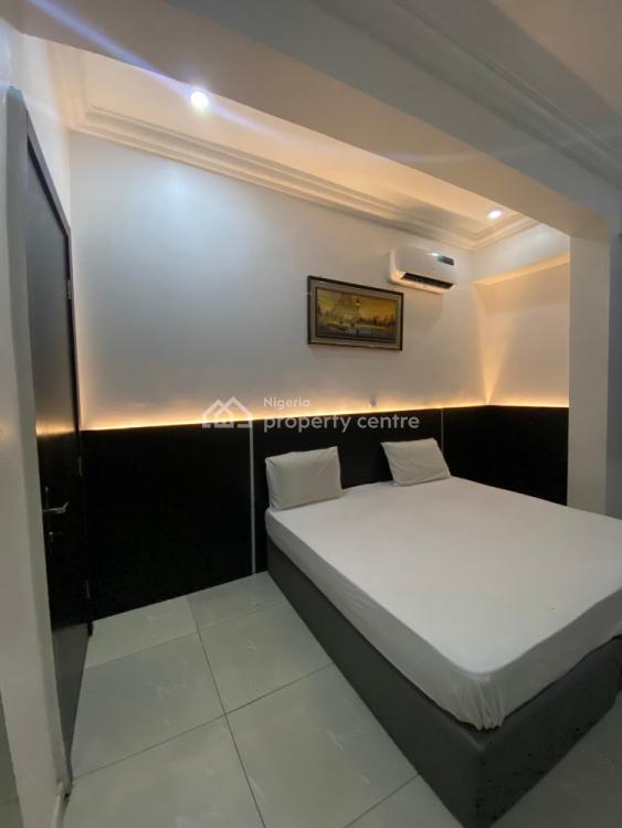 Cossy, Luxury Beautiful 2 Bedrooms Apartment, No 19, Ayo Adeleye Street, Salem, Ikate, Lekki, Lagos, Flat / Apartment Short Let