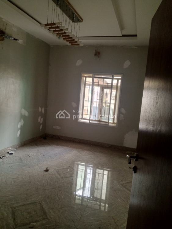 Well Maintained 3 Bedrooms Flat, Mendez/arowojobo Estate, Maryland, Lagos, Flat / Apartment for Rent