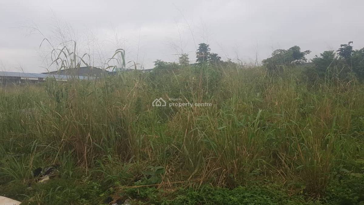 200 Acres of Large Expanse of Land, After Interchange, Sagamu, Ogun, Mixed-use Land for Sale