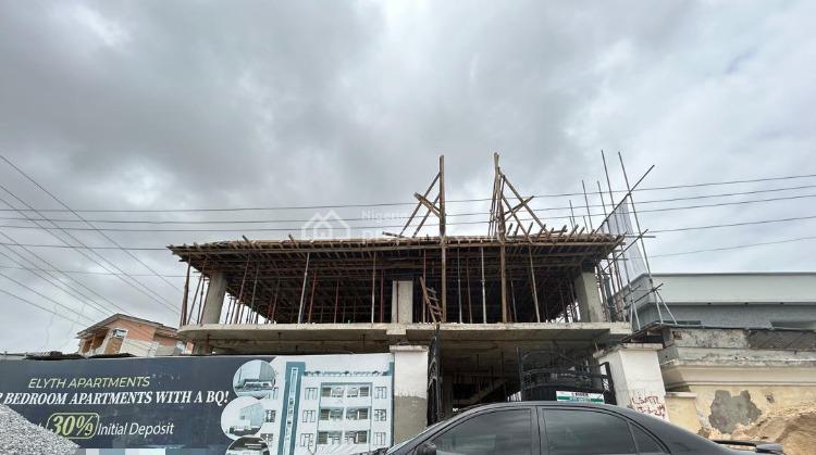 Stunning 2 Bedrooms Apartment with Rooftop Recreational Area, Lekki Phase 1, Lekki, Lagos, Flat / Apartment for Sale