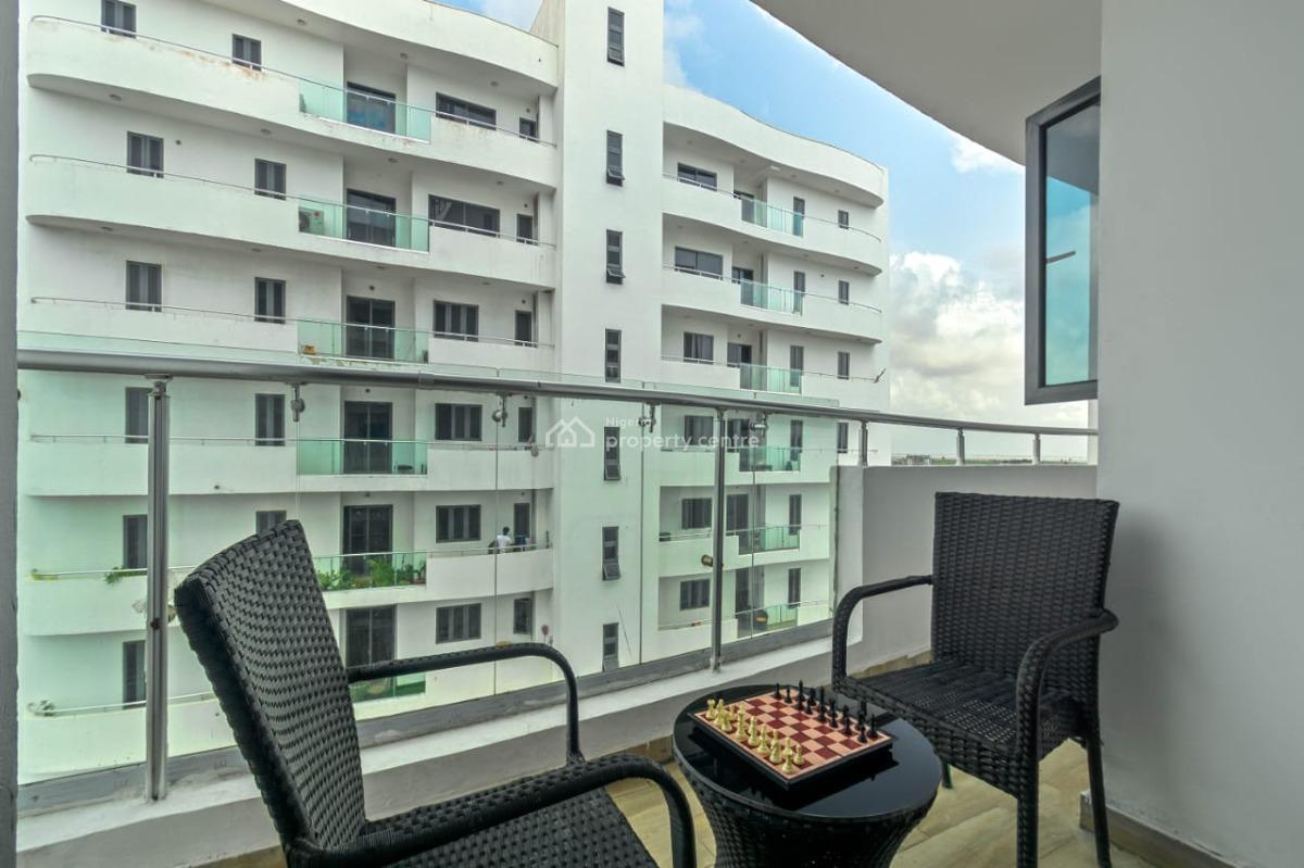 Luxury 3 Bedrooms Flat with Excellent Interiors, Periwinkle Estate, Freedom Way, Lekki Phase 1, Lekki, Lagos, Flat / Apartment Short Let