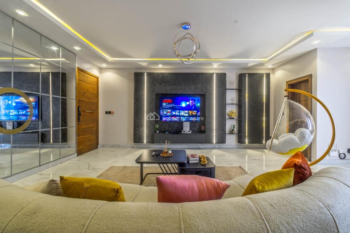 Luxury 3 Bedrooms Flat with Excellent Interiors, Periwinkle Estate, Freedom Way, Lekki Phase 1, Lekki, Lagos, Flat / Apartment Short Let