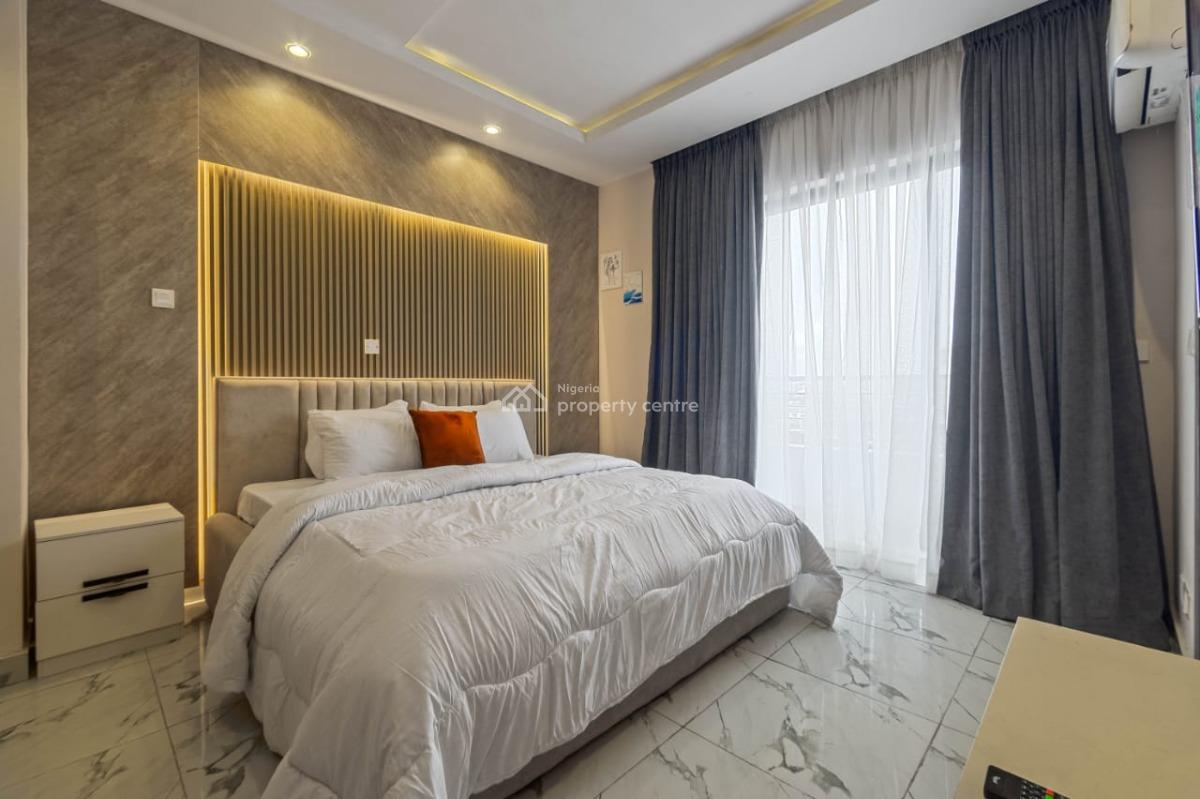 Luxury 3 Bedrooms Flat with Excellent Interiors, Periwinkle Estate, Freedom Way, Lekki Phase 1, Lekki, Lagos, Flat / Apartment Short Let