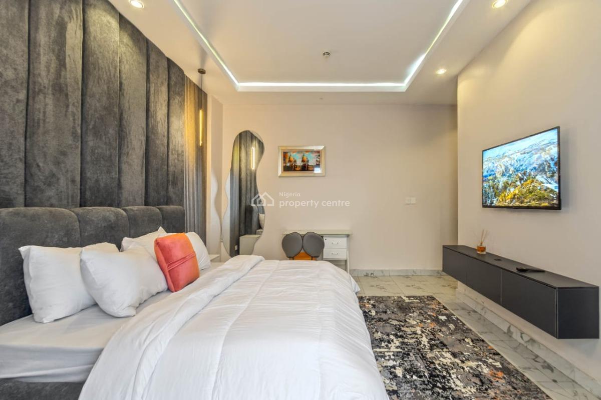 Luxury 3 Bedrooms Flat with Excellent Interiors, Periwinkle Estate, Freedom Way, Lekki Phase 1, Lekki, Lagos, Flat / Apartment Short Let