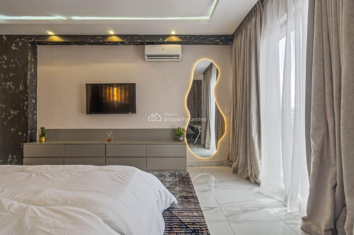 Luxury 3 Bedrooms Flat with Excellent Interiors, Periwinkle Estate, Freedom Way, Lekki Phase 1, Lekki, Lagos, Flat / Apartment Short Let