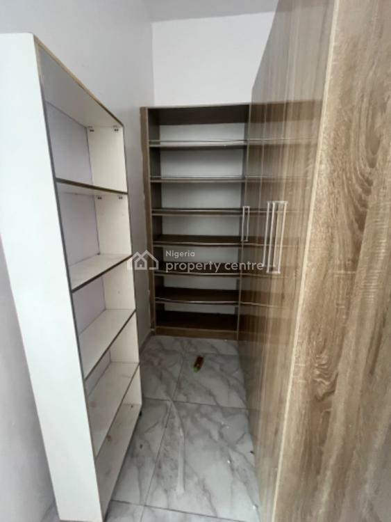 Masters Bedroom in a Shared Apartment, Chevron Tulip Haven, Lekki Phase 1, Lekki, Lagos, Self Contain (single Rooms) for Rent