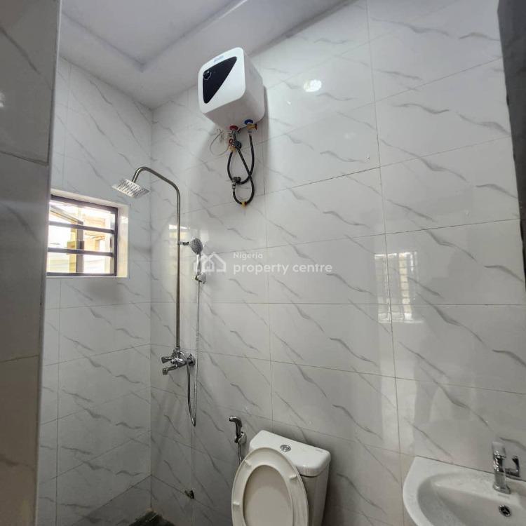 Exquisitely Built 4 Bedroom Duplex in a Cool Area, Carlton Gate Estate ,beside Kolapo Ishola, Akobo, Ibadan, Oyo, Terraced Duplex for Rent