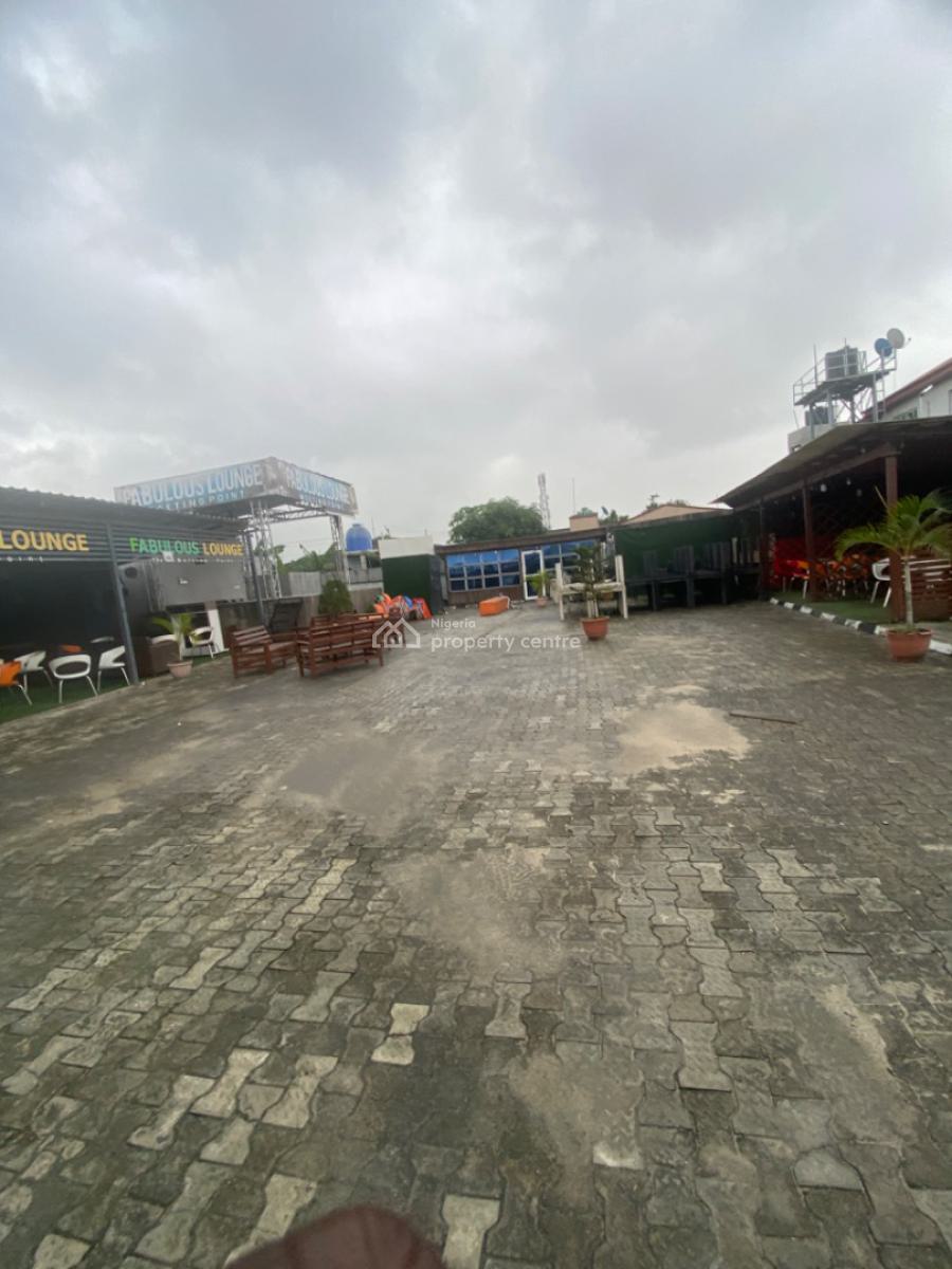 Luxuriously Spacious Bar and Restaurant, No 13 a Rafiu, Sangotedo, Ajah, Lagos, Restaurant / Bar for Rent