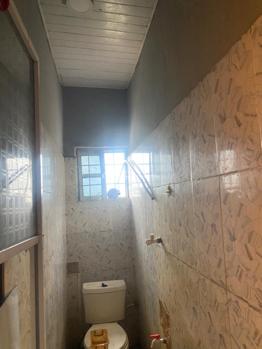 Luxuriously Spacious Nice  Self Contain, No 13 a Rafiu Street Desa, Ibeju Lekki, Lagos, Self Contain (single Rooms) for Rent