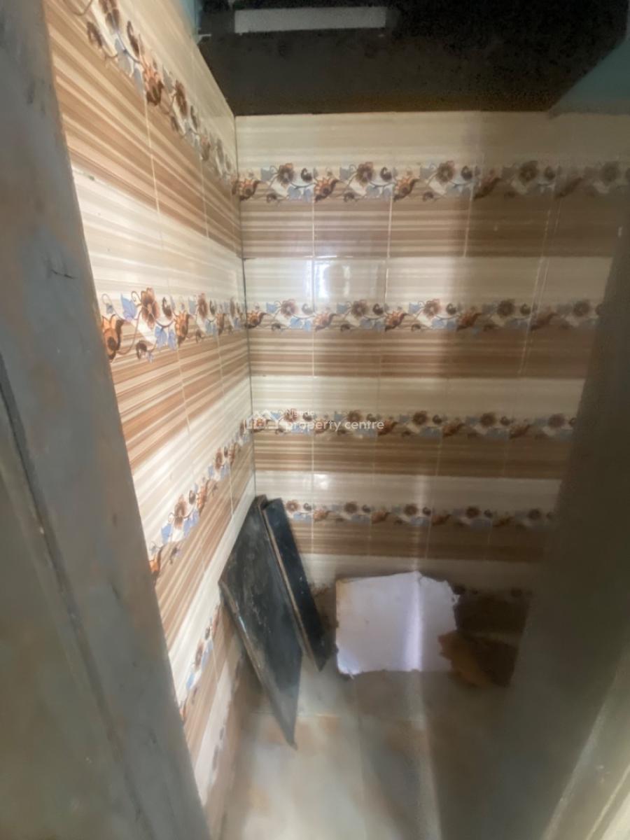 Luxuriously Spacious Nice  Self Contain, No 13 a Rafiu Street Desa, Ibeju Lekki, Lagos, Self Contain (single Rooms) for Rent