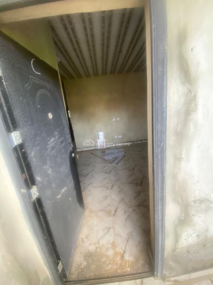 Luxuriously Spacious Nice  Mini Flat, No 13 a Rafiu Street  Imalete, Imalete Alafia, Ibeju Lekki, Lagos, Mini Flat (room and Parlour) for Rent