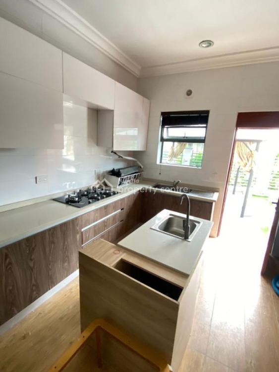 Luxury 5 Bedroom Terrace, Accessed Estate, Lekki Phase 1, Lekki, Lagos, Terraced Duplex for Rent