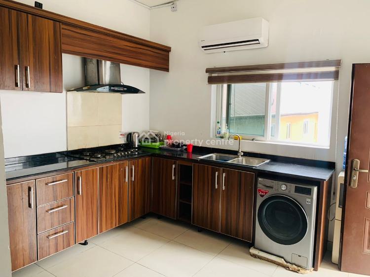 4 Bedroom Terrace House with a Room Bq, Frisco Court, Gbangbala Street, Ikate, Lekki, Lagos, Terraced Duplex for Rent