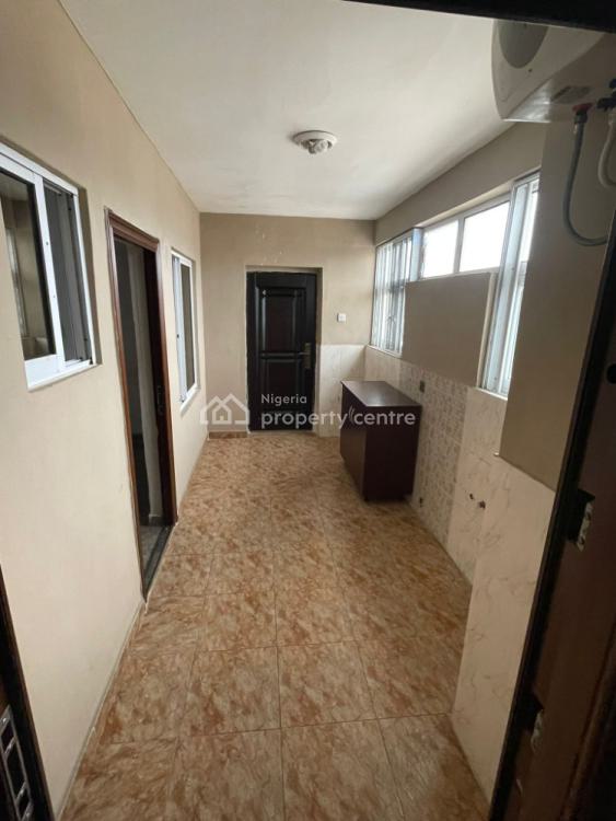 an Executive 3 Bedroom Serviced Apartment with Bq, Off Freedom Way, Lekki Phase 1, Lekki, Lagos, Flat / Apartment for Rent