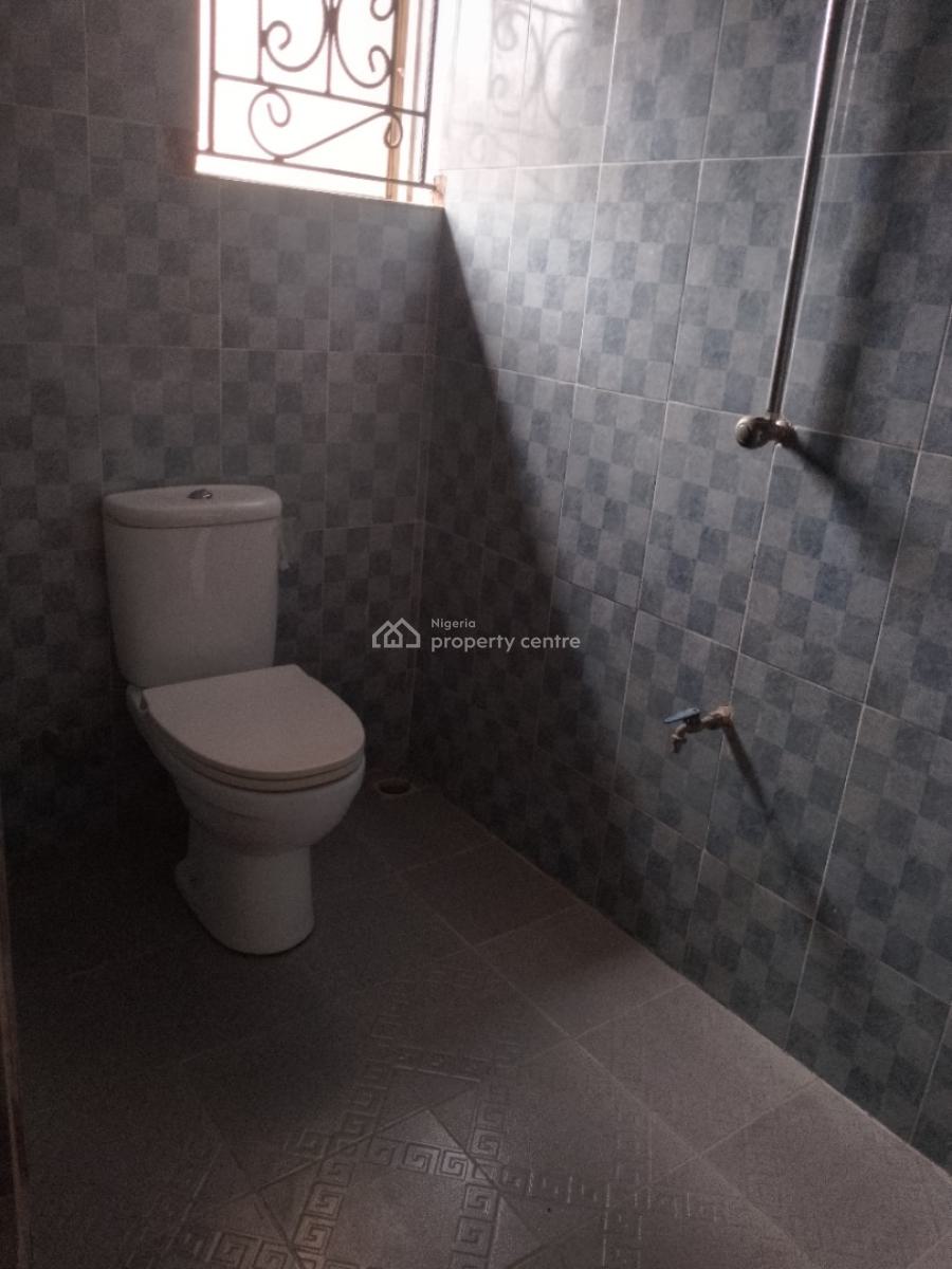 3 Bedroom, Morekete Off Bayeku Road, Igbogbo, Ikorodu, Lagos, Detached Bungalow for Sale