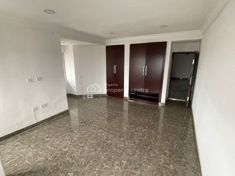 Luxury Serviced 3 Bedroom Flat, Lekki Phase 1, Lekki, Lagos, Flat / Apartment for Rent