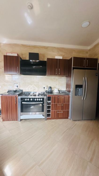 3 Bedroom Apartment on 2nd Floor in a Luxurious Gated Estate, Pinnock Beach Estate, Osapa, Lekki, Lagos, Flat / Apartment for Sale