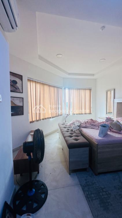 3 Bedroom Apartment on 2nd Floor in a Luxurious Gated Estate, Pinnock Beach Estate, Osapa, Lekki, Lagos, Flat / Apartment for Sale
