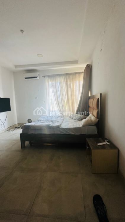3 Bedroom Apartment on 2nd Floor in a Luxurious Gated Estate, Pinnock Beach Estate, Osapa, Lekki, Lagos, Flat / Apartment for Sale