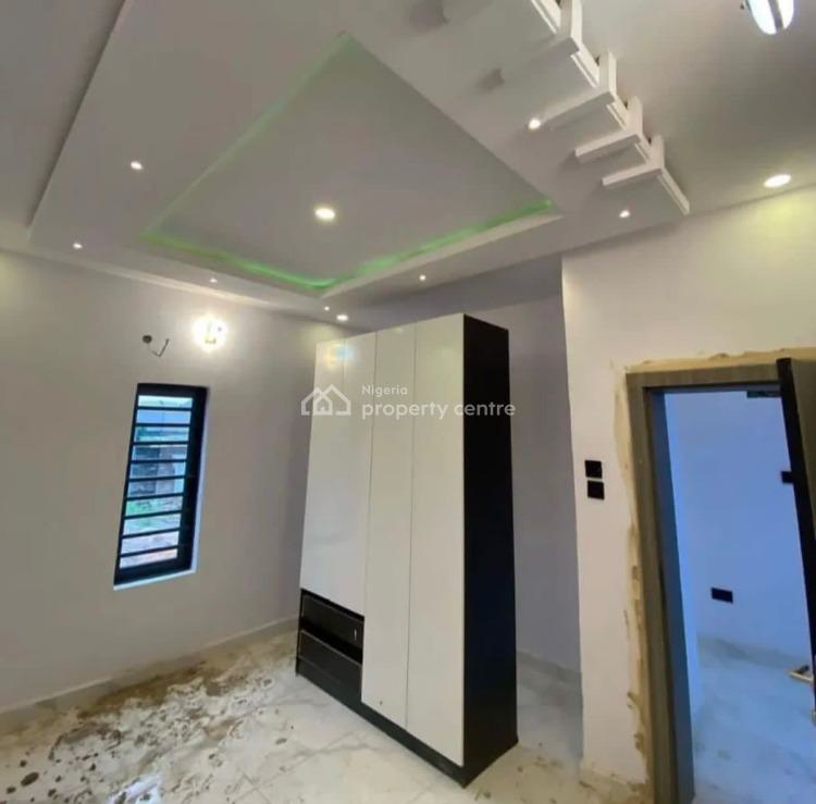 3 Bedroom Duplex, Yaba, Lagos, Terraced Duplex for Sale