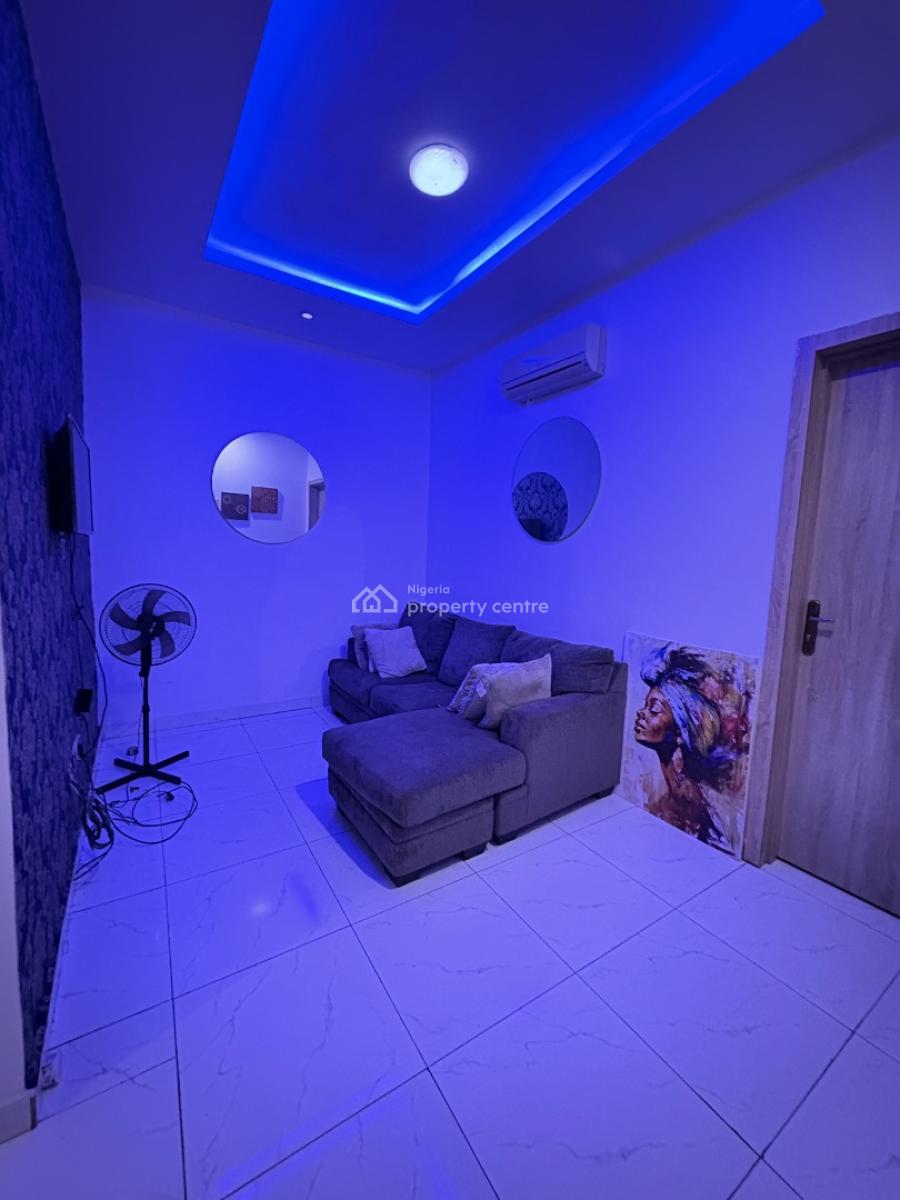 3 Bedrooms Duplex Airbnb Apartment with Swimming Pool and Gym, Along Orchid Road, Before The Orchid Enyo Filling Station, Lekki, Lagos, Terraced Duplex Short Let