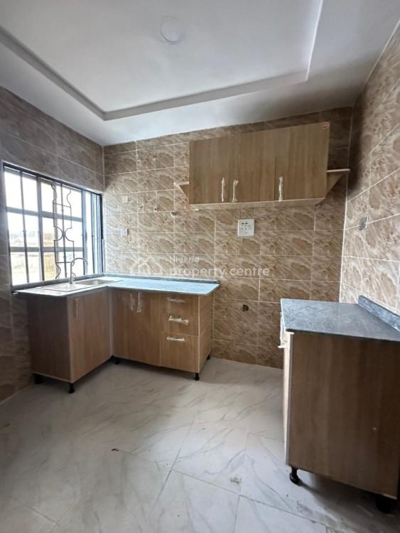 Lovely 3 Bedroom Apartment Upstairs, 2nd Toll Gate, Lekki, Lagos, House for Rent