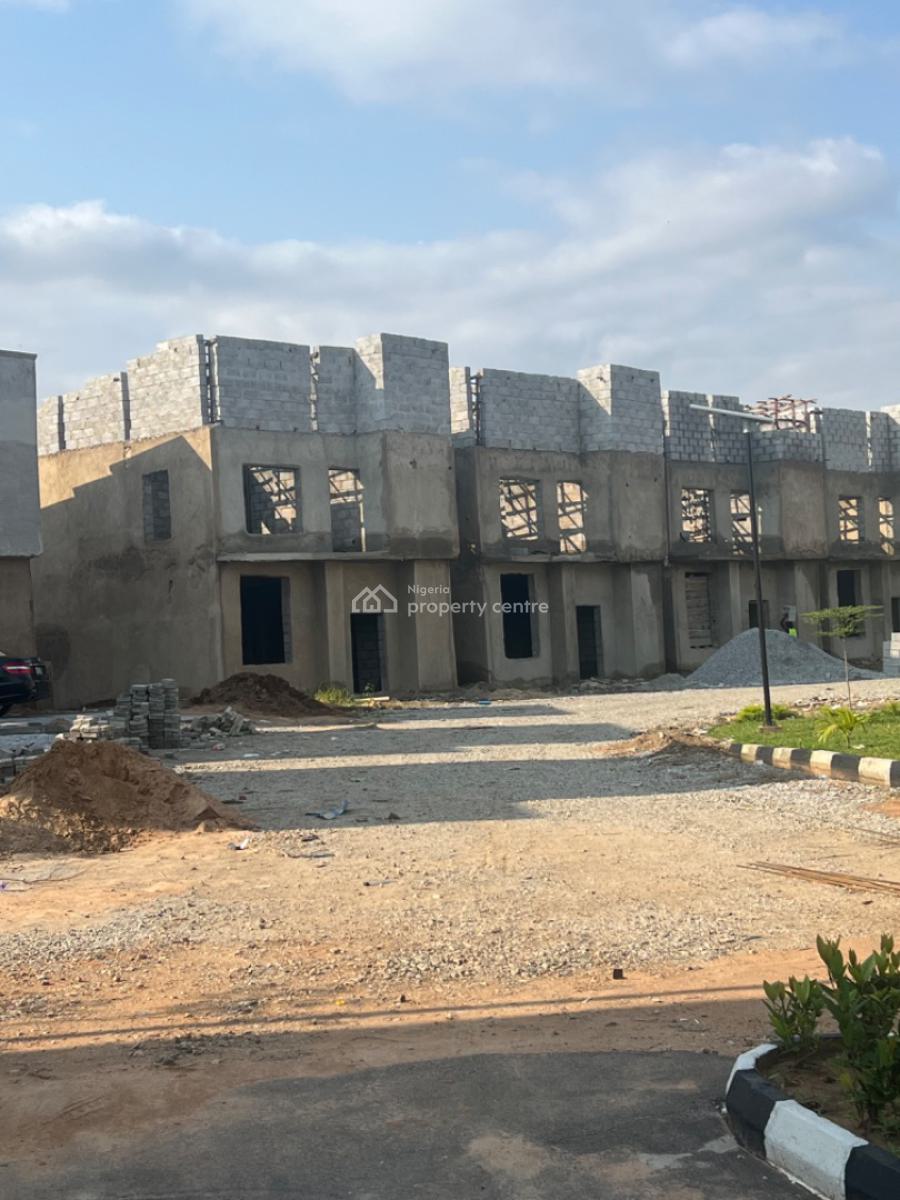 3 Bedrooms Terraced Duplex with a Bq, Airport Road, Kiami, Lugbe District, Abuja, Terraced Duplex for Sale