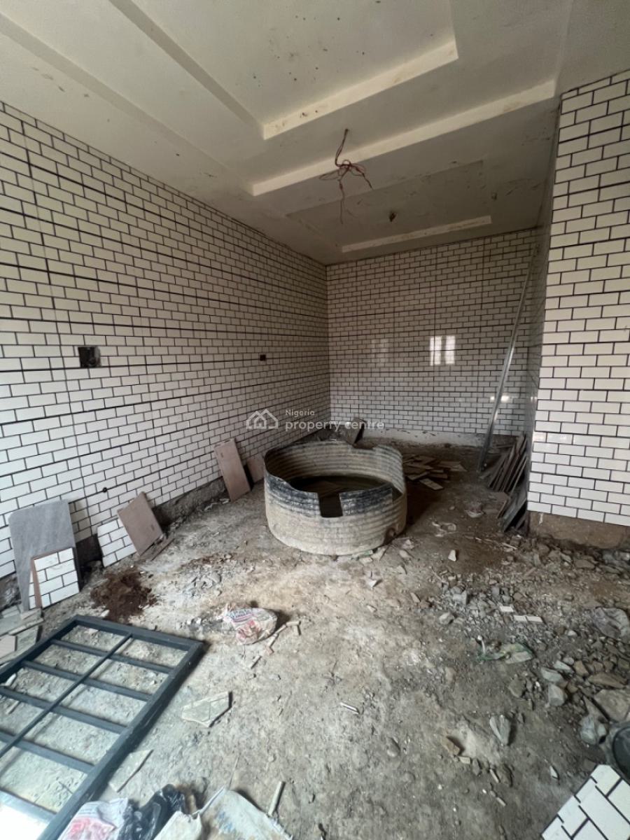 3 Bedrooms Terraced Duplex with a Bq, Airport Road, Kiami, Lugbe District, Abuja, Terraced Duplex for Sale