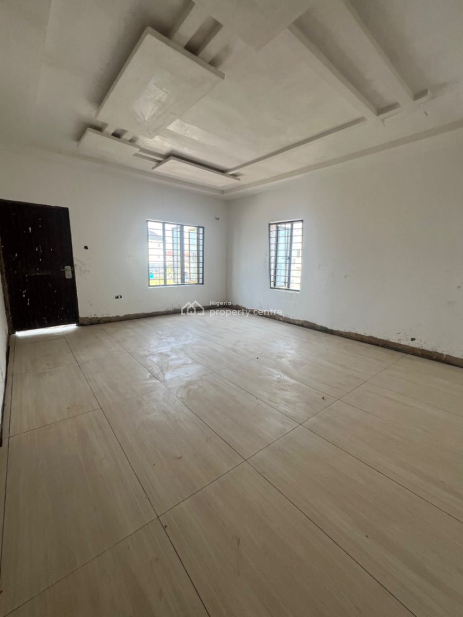 3 Bedrooms Terraced Duplex with a Bq, Airport Road, Kiami, Lugbe District, Abuja, Terraced Duplex for Sale