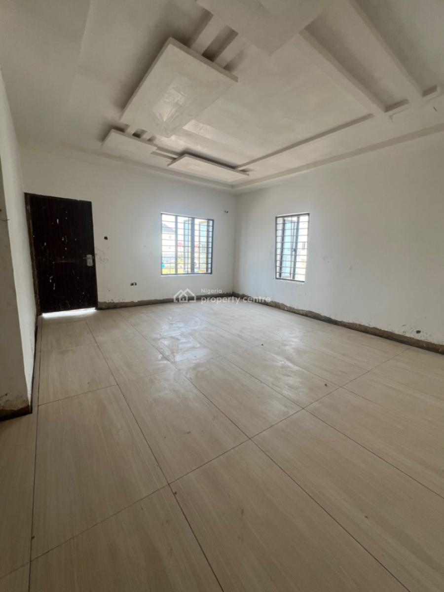 3 Bedrooms Terraced Duplex with a Bq, Airport Road, Kiami, Lugbe District, Abuja, Terraced Duplex for Sale