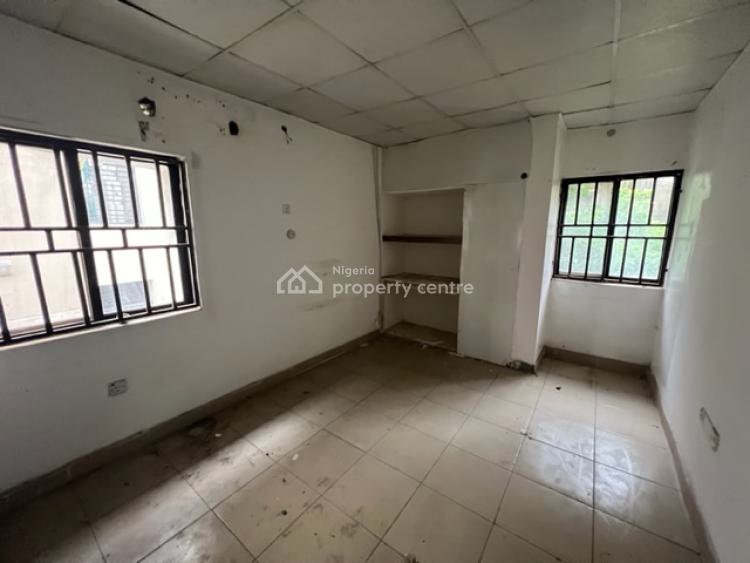 15 Rooms Detached House Suitable for Airbnb, Off Aminu Kano Crescent, Wuse 2, Abuja, Hotel / Guest House for Rent