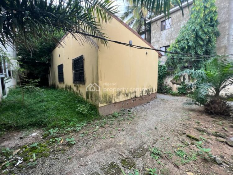 15 Rooms Detached House Suitable for Airbnb, Off Aminu Kano Crescent, Wuse 2, Abuja, Hotel / Guest House for Rent
