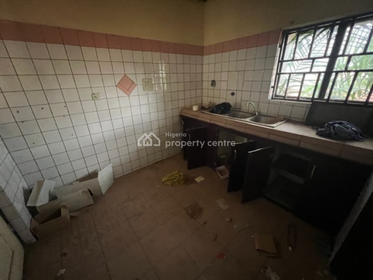 15 Rooms Detached House Suitable for Airbnb, Off Aminu Kano Crescent, Wuse 2, Abuja, Hotel / Guest House for Rent