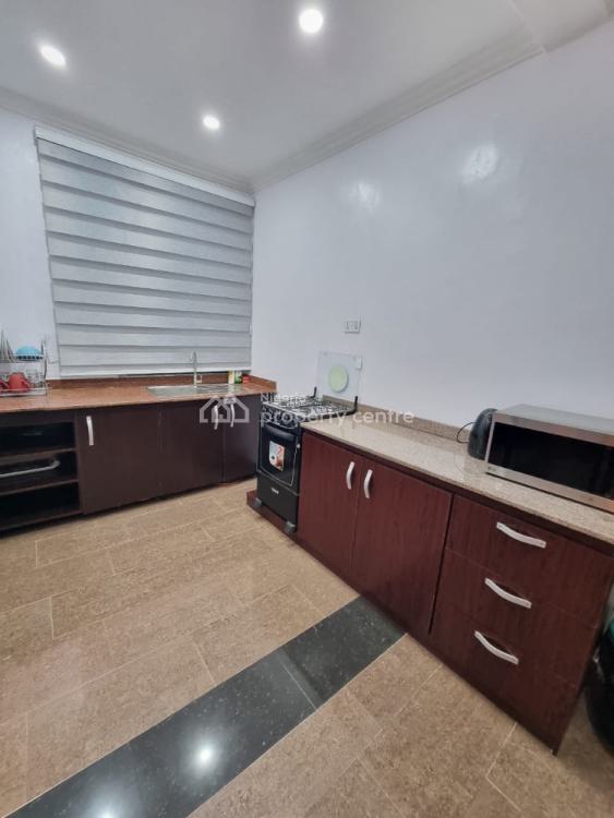 All Room En-suite 2 Bedrooms, Off Admiralty, Lekki Phase 1, Lekki, Lagos, Flat / Apartment Short Let