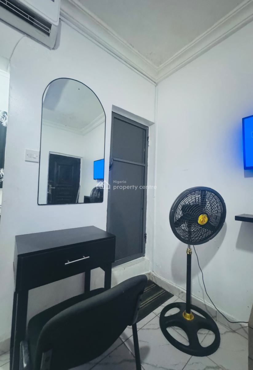 Beautiful Studio Apartment with Necessary Home Gadgets, Palmgrove, Shomolu, Lagos, Self Contain (single Rooms) Short Let
