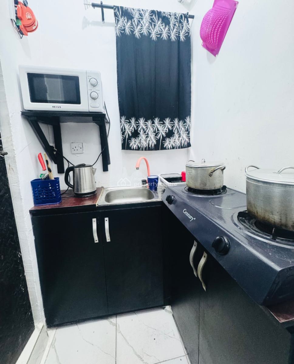 Beautiful Studio Apartment with Necessary Home Gadgets, Palmgrove, Shomolu, Lagos, Self Contain (single Rooms) Short Let