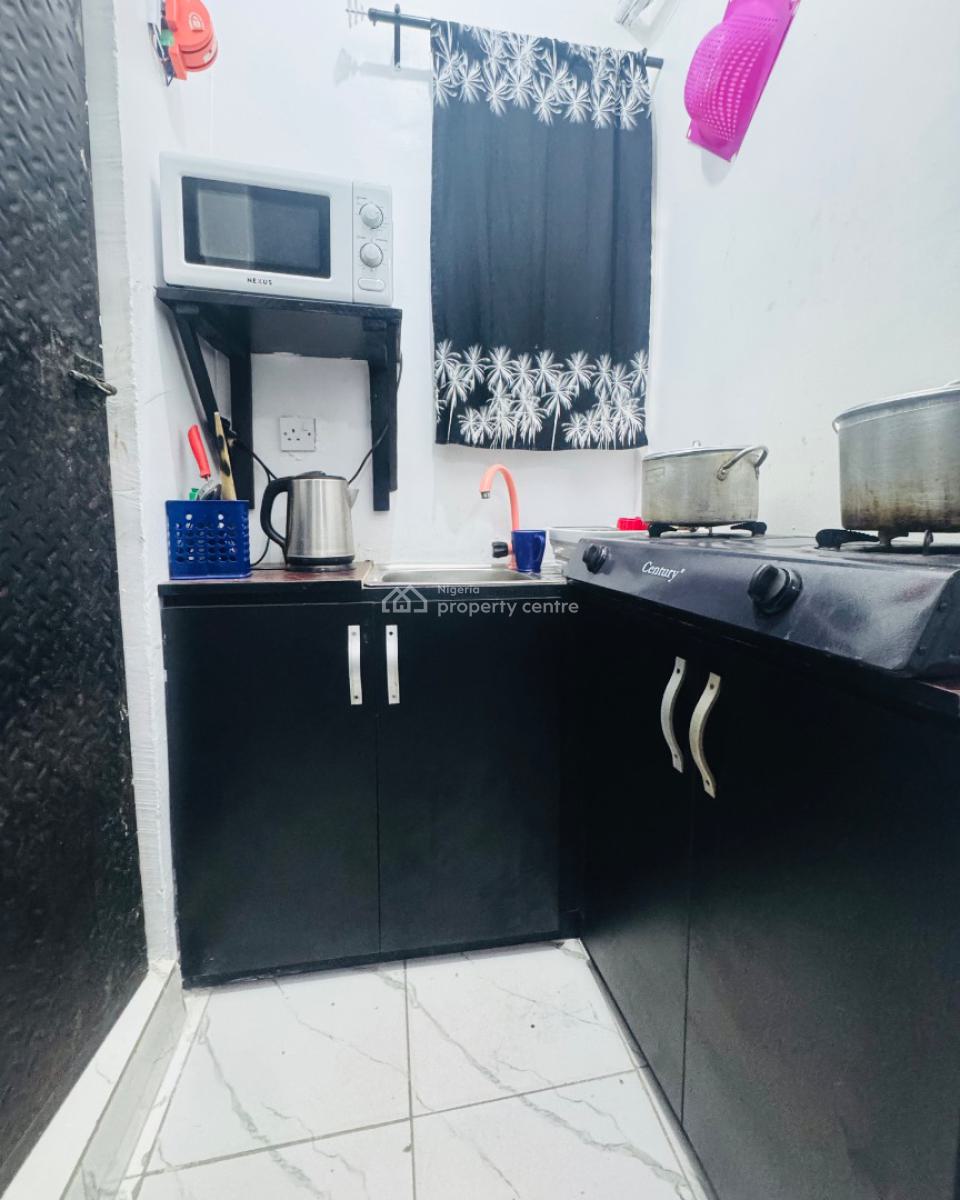 Beautiful Studio Apartment with Necessary Home Gadgets, Palmgrove, Shomolu, Lagos, Self Contain (single Rooms) Short Let