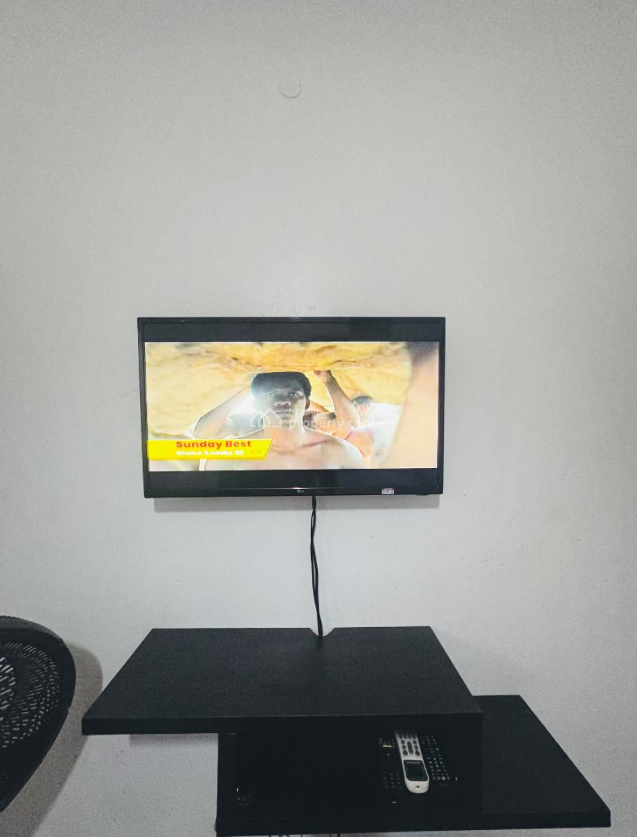 Beautiful Studio Apartment with Necessary Home Gadgets, Palmgrove, Shomolu, Lagos, Self Contain (single Rooms) Short Let