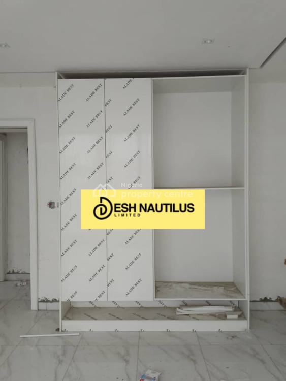 2 Bedroom Apartment, Lekki Phase 1, Lekki, Lagos, Flat / Apartment for Sale