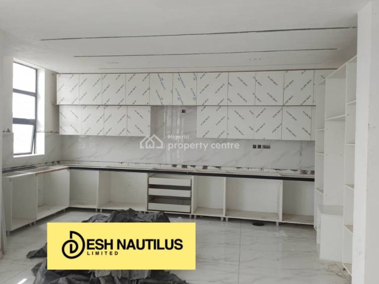 2 Bedroom Apartment, Lekki Phase 1, Lekki, Lagos, Flat / Apartment for Sale