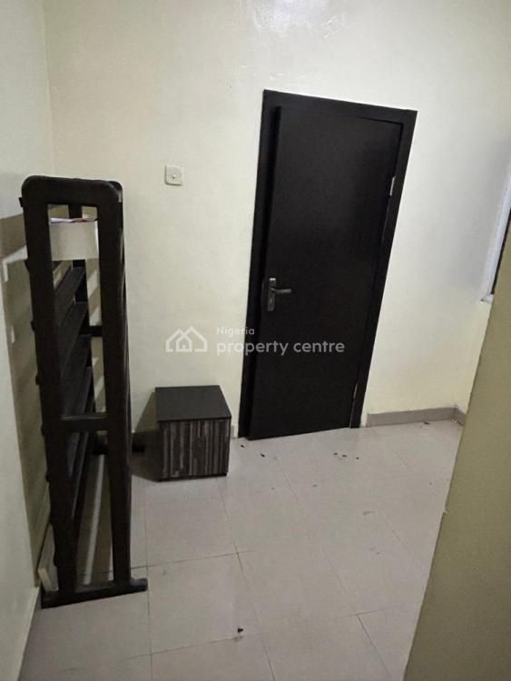 Furnished 2 Bedrooms Apartment, Lekki Phase 1, Lekki, Lagos, Flat / Apartment for Rent