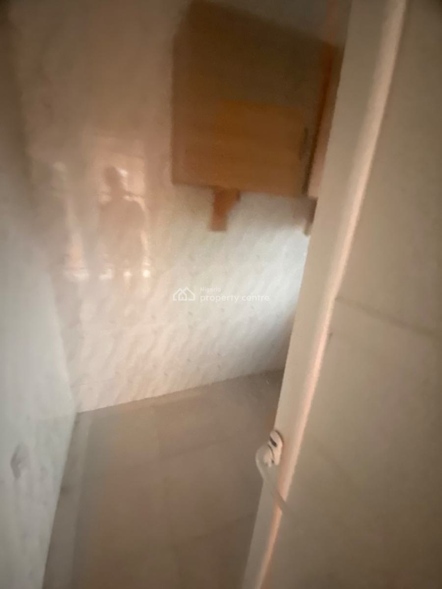 Luxuriously Spacious Mini Flat, No 13 Adeyemi Close, Sangotedo, Ajah, Lagos, Mini Flat (room and Parlour) for Rent