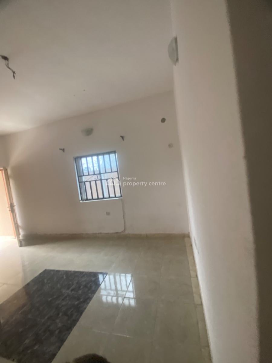 Luxuriously Spacious Mini Flat, No 13 Adeyemi Close, Sangotedo, Ajah, Lagos, Mini Flat (room and Parlour) for Rent
