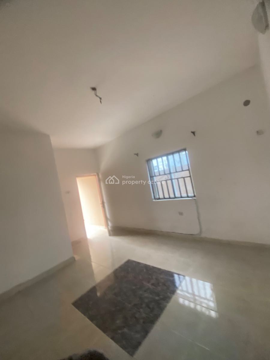 Luxuriously Spacious Mini Flat, No 13 Adeyemi Close, Sangotedo, Ajah, Lagos, Mini Flat (room and Parlour) for Rent